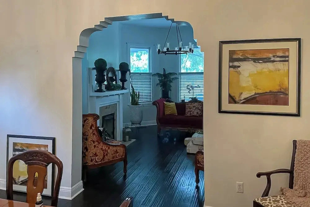 4 BR Home w/ Modern Comforts & Park View