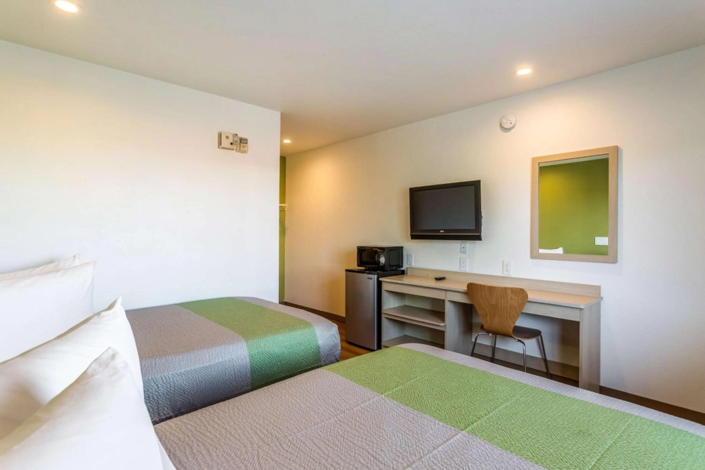 Motel 6-Needles, CA