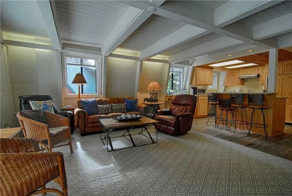 Ping Pong Table in Large Agate Bay Chalet #150