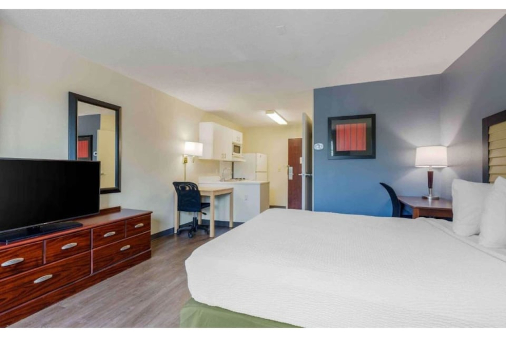Studio 6 Corporate Extended Stay Washington, D C Germantown MD