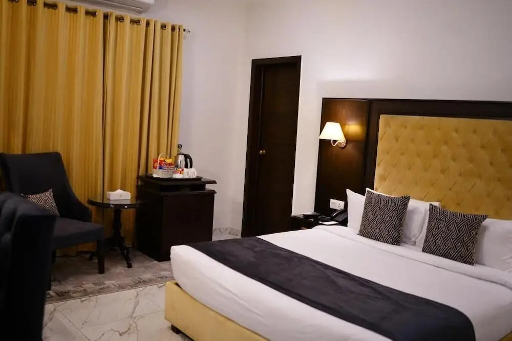 Falettis Grand MM Alam Gulberg