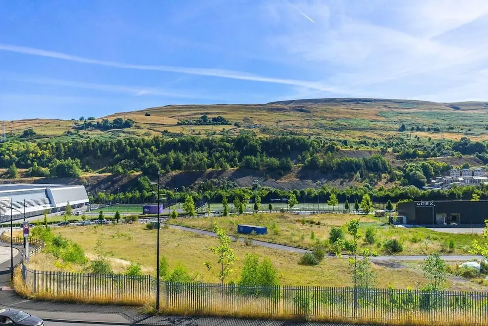 Impeccable 1-bed Apartment in Ebbw Vale, Wales