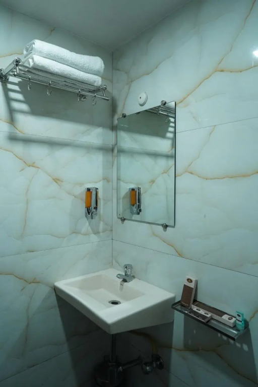 Hotel Sharda Sion