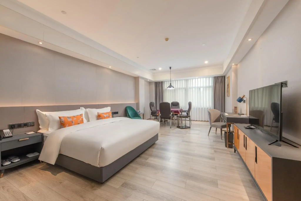Zenith International Hotel