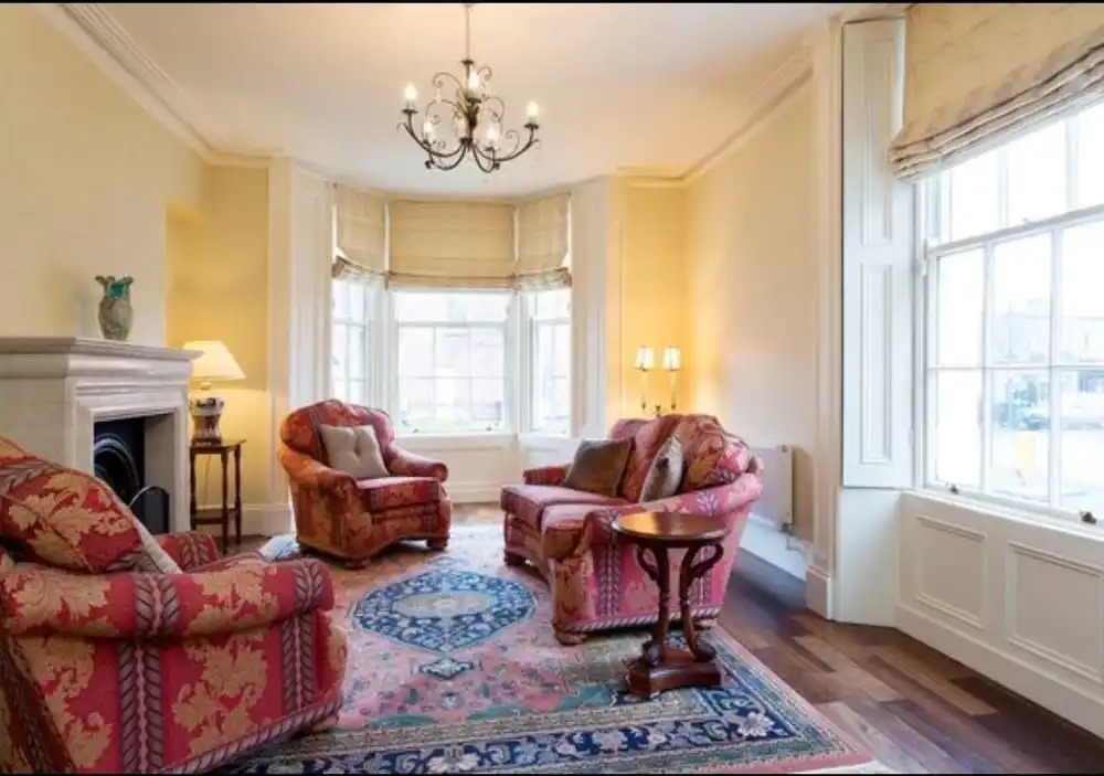 The Liam Neeson Suite by 5STARSTAY