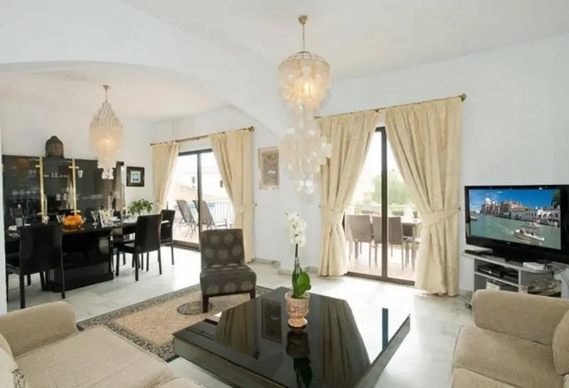 Apartment in Marbella, Malaga 102955