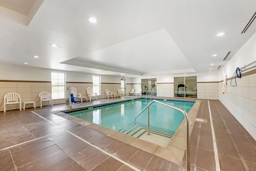 Comfort Suites West Omaha