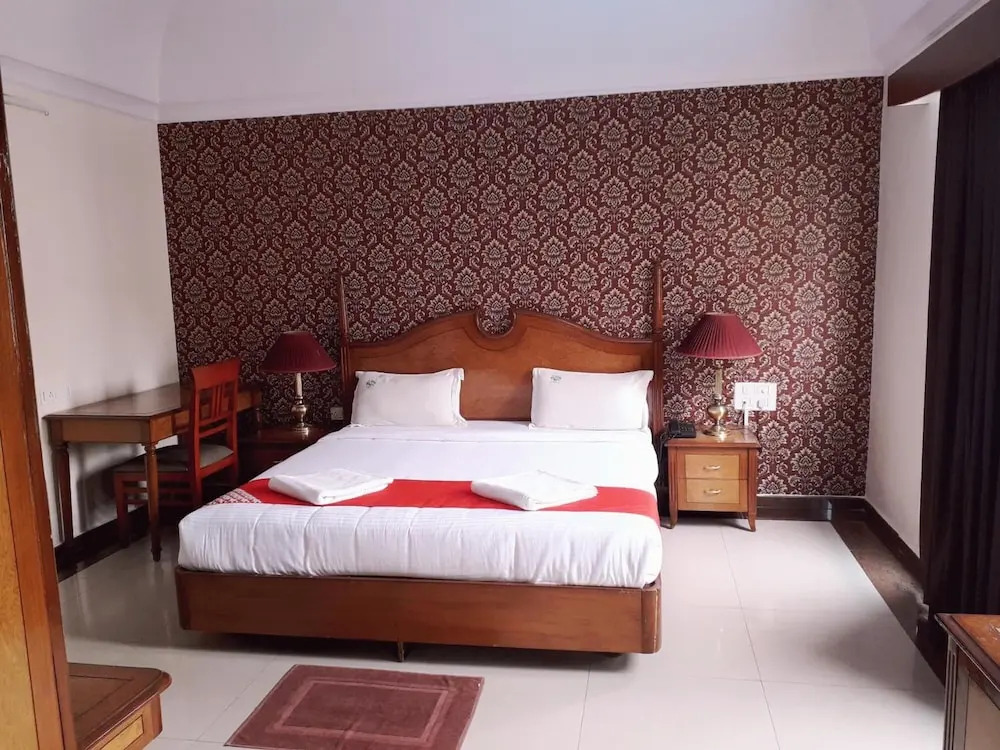 OYO 592 Hotel Chetan International