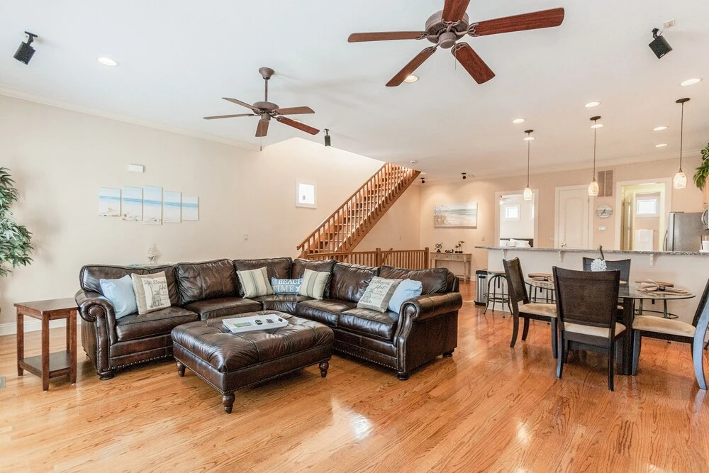 6240 Thomas Drive Townhouse 4 Bedrooms 4 Bathrooms Townhouse