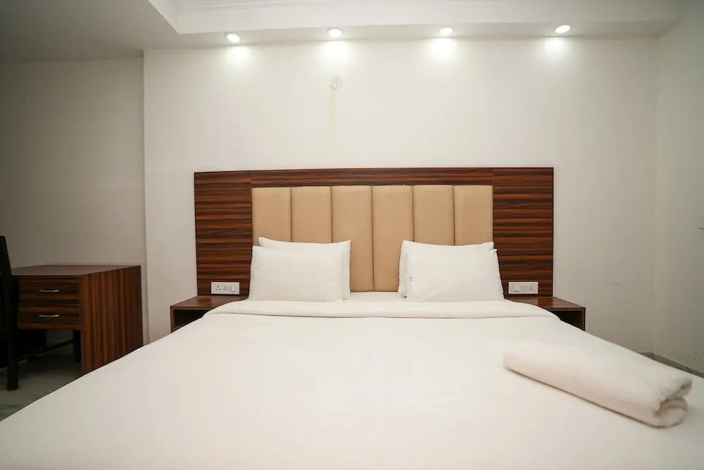 Daffodils Serviced Apartment