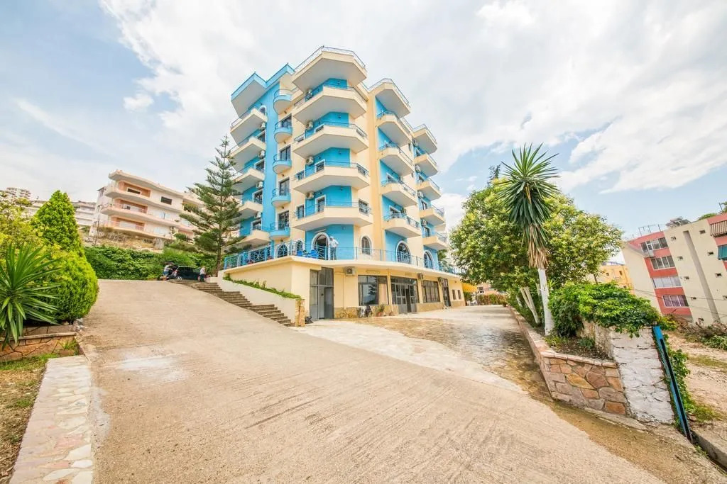 Blue Saranda Hotel