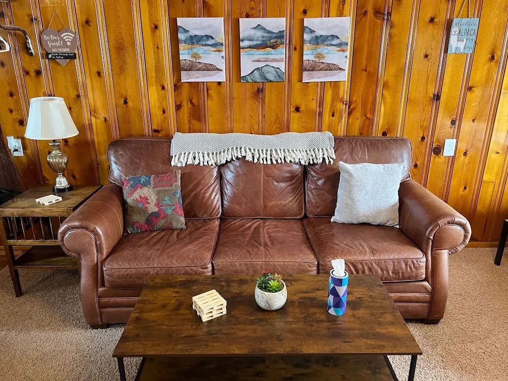 Bellamys Ski Haus