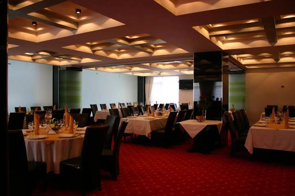 Hotel EMD
