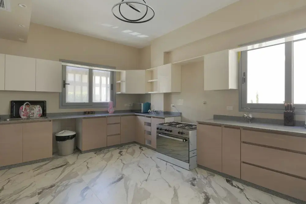ALSAWAH Spacious Family Villa in Palm Hills Sheikh Zayed