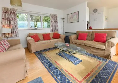 3 Bed in Pwllheli oc-16glyn