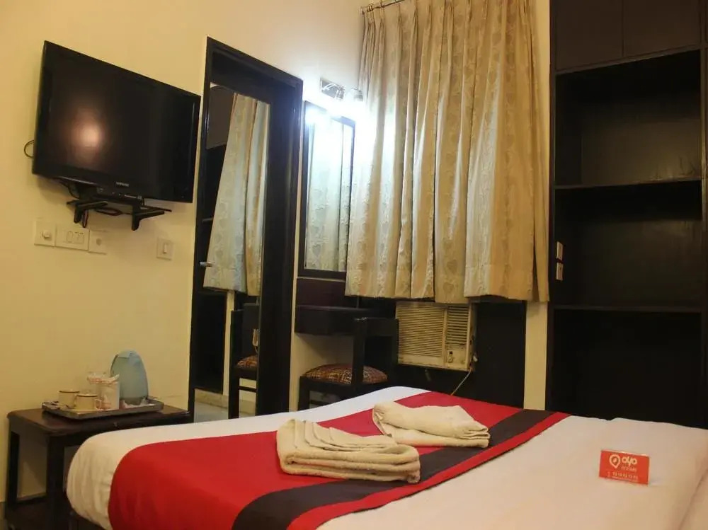 Oyo 518 Hotel Sundeep Inn
