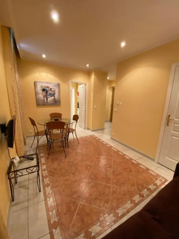 Cannes Holiday Suites