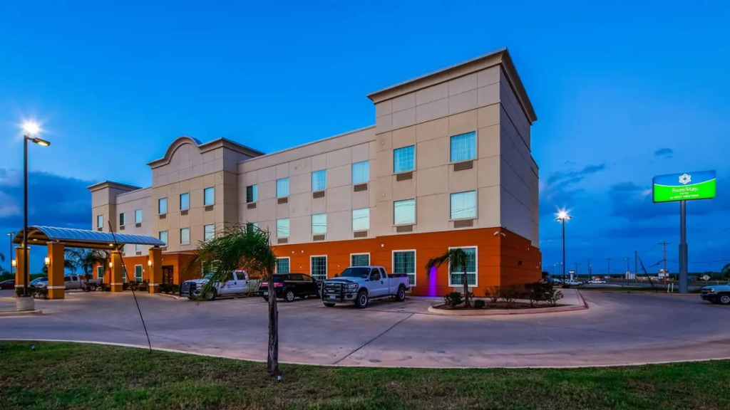 Cotulla Express Inn