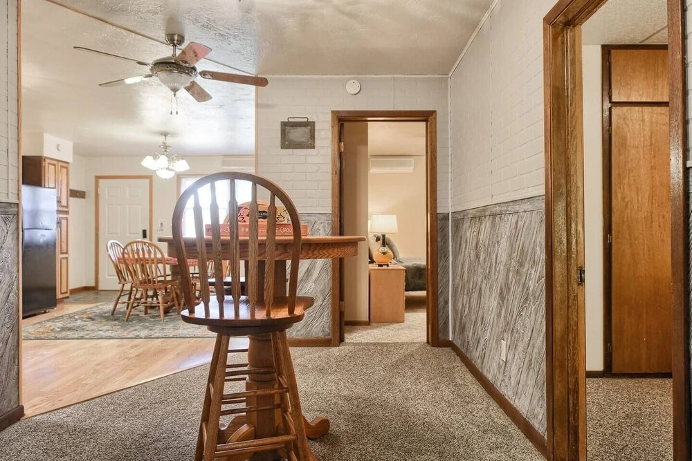Downtown Charm: Ideal Retreat Near Main Street 3 Bedroom Home by RedAwning