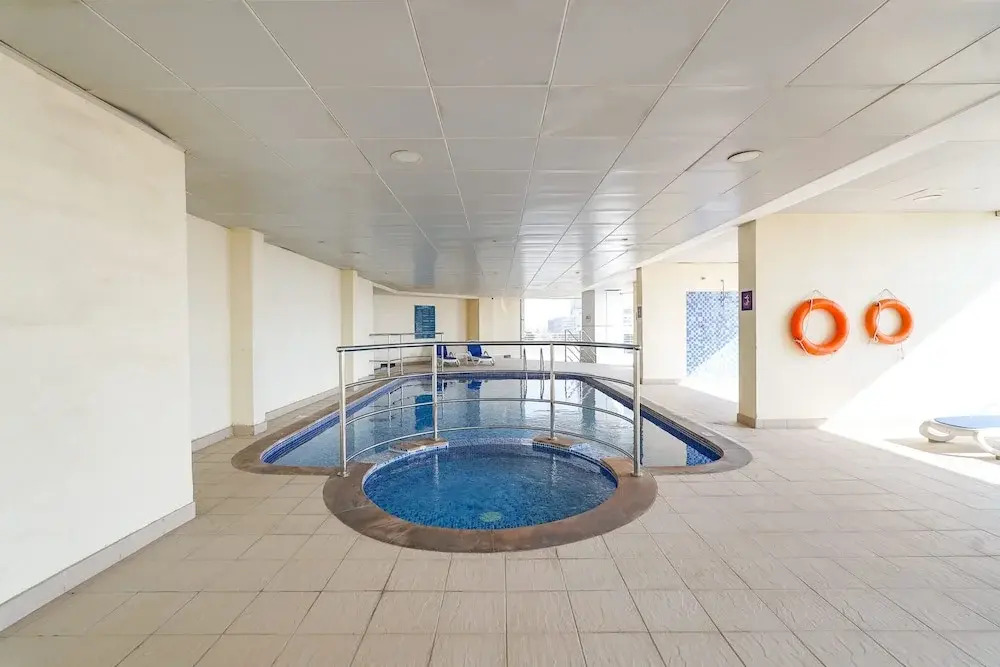 Sleeps 4 in This 2 Bedroom Apartment in Dubai Gate 2