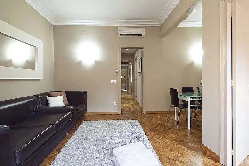Bhm1-105 Designer Apartment In Eixample