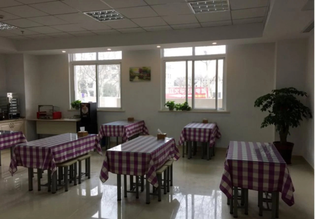 GreenTree Inn Jiangsu Zhenjiang Yaohan Express Hotel
