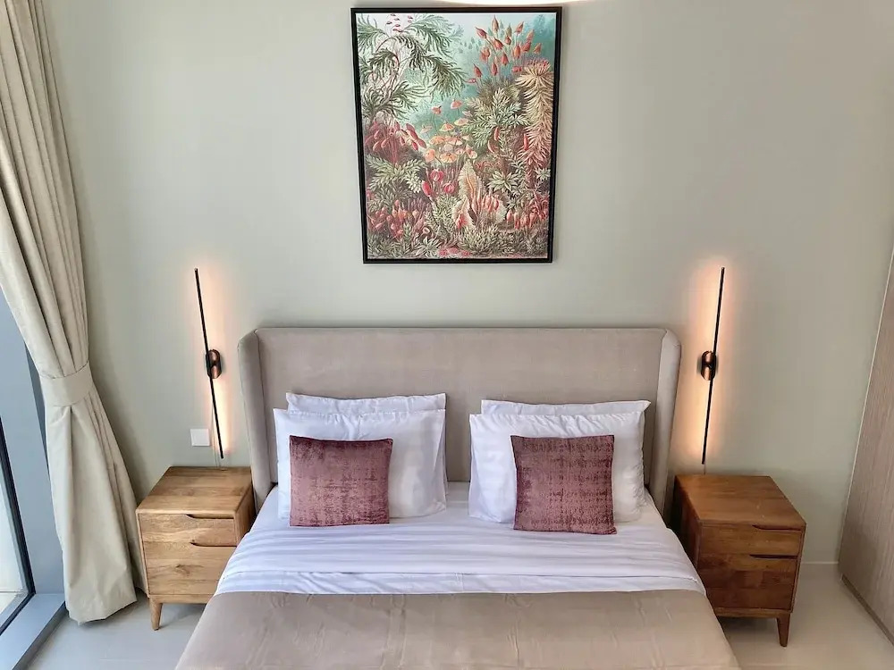 SuperHost - Stylish Apartment Facing Creek Harbour