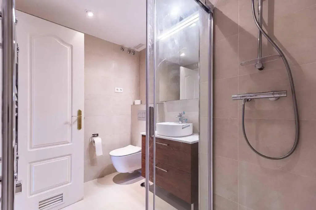 75-Apartment with Views in Elviria, Marbella