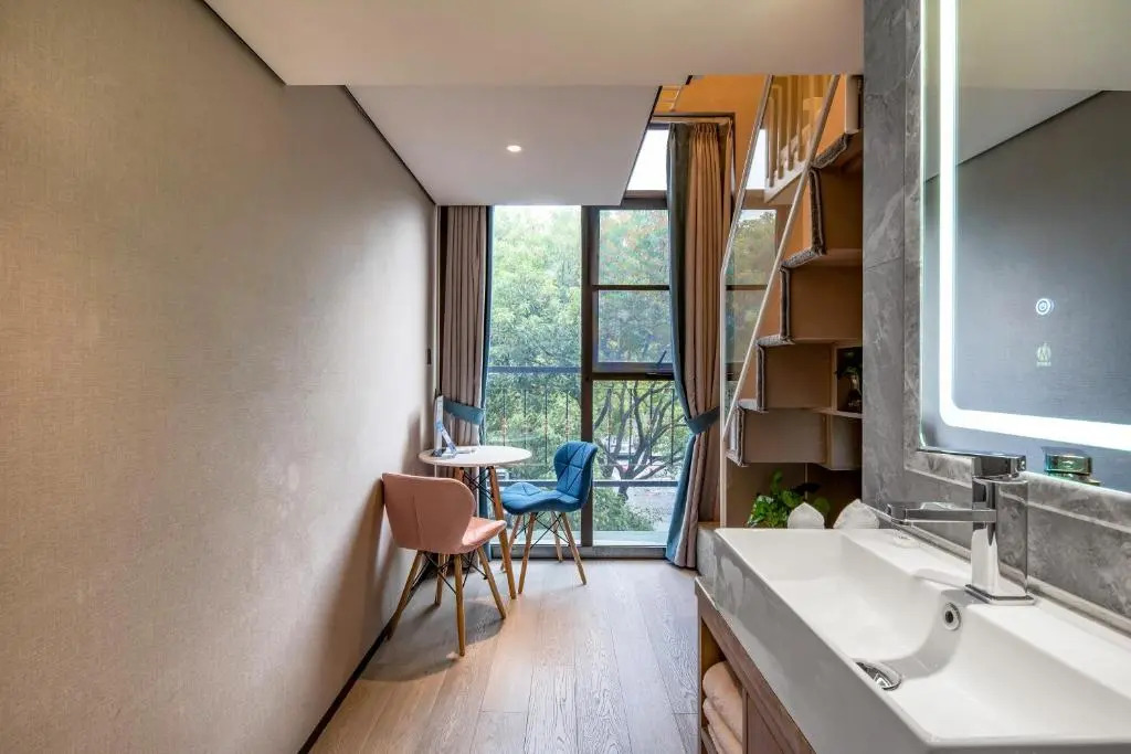 Mengguo Hotel Zhuqiao Town