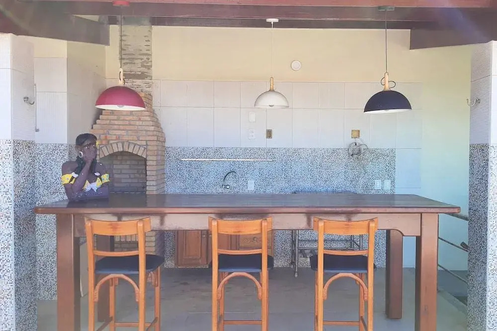 CASA TRíPLEX AO LADO DA PRAIA DO IGUAPE