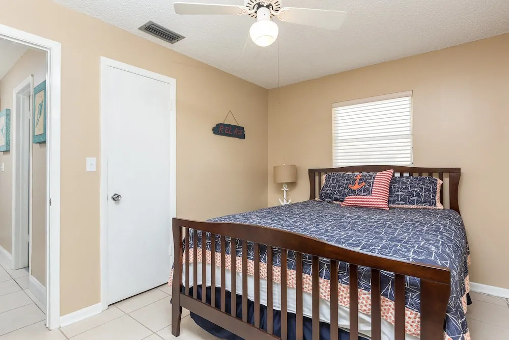 Waterfront 3br W/ Private Dock 3 Bedroom Duplex