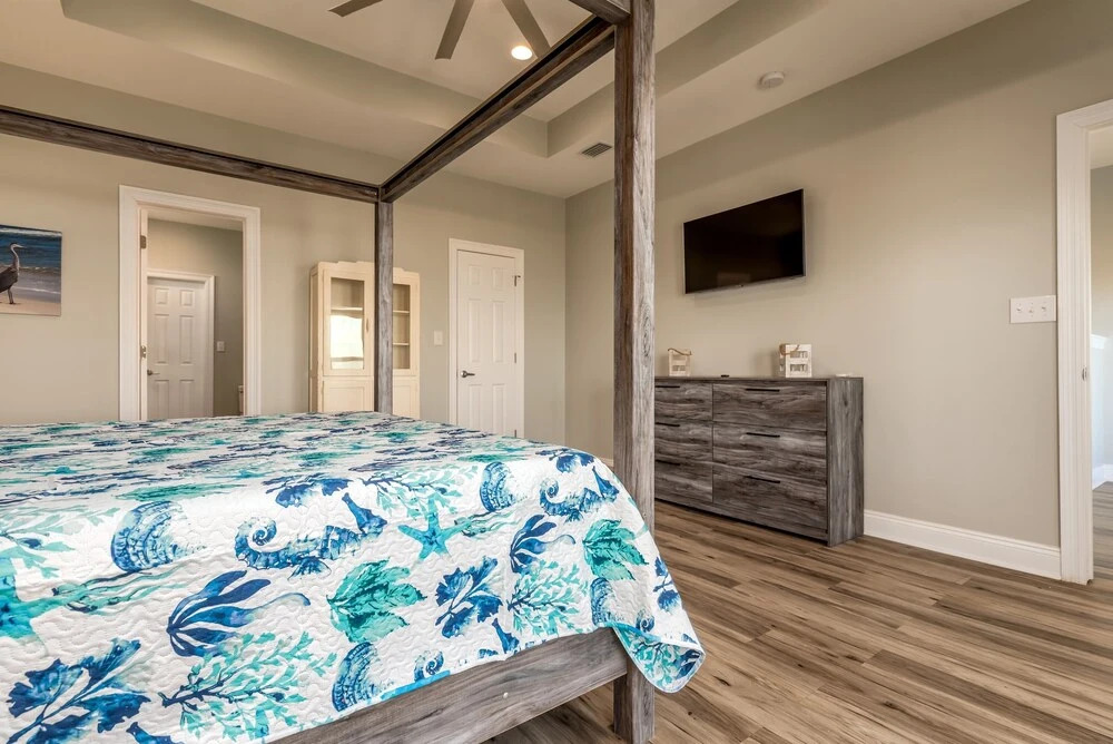 Chillax - 2810 Bienville Blvd 5 Bedroom Home by RedAwning