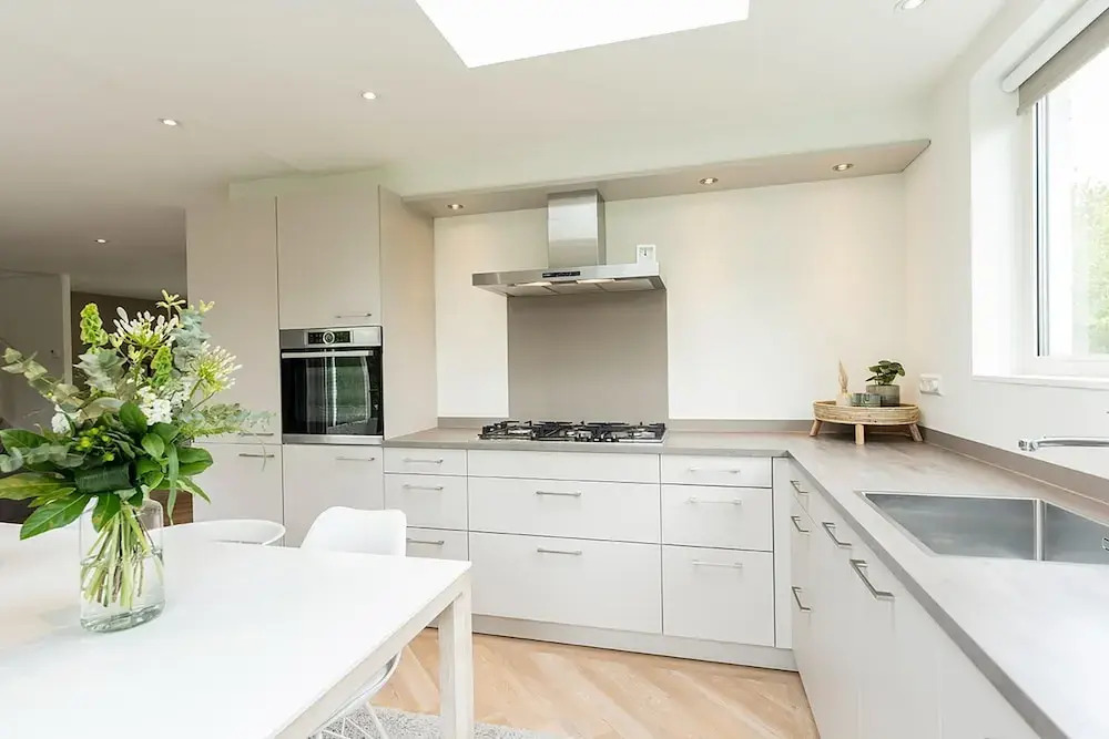 Nice, Modern Furnished Holiday Home