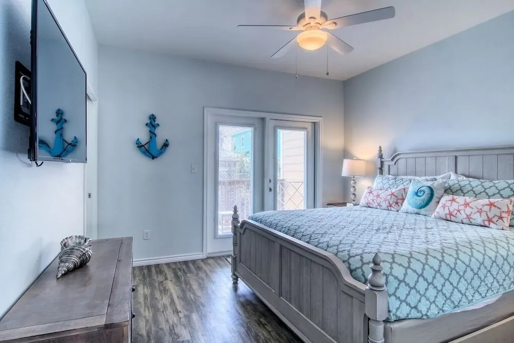 Turquoise Trea'shore - 3 Br Townhouse