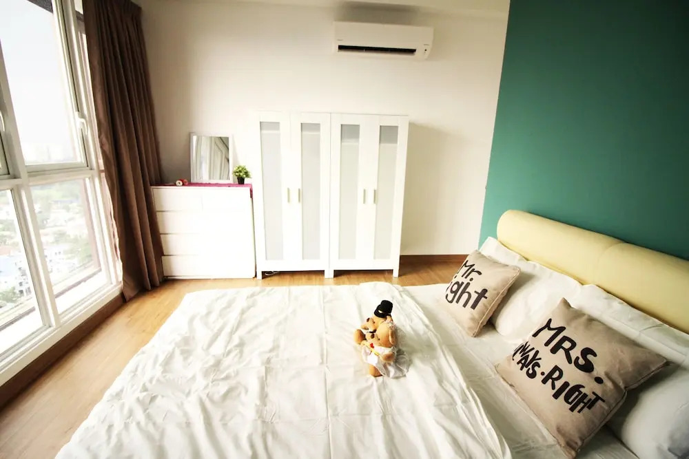 Sentrio Suites @ City Center by HnHCozy