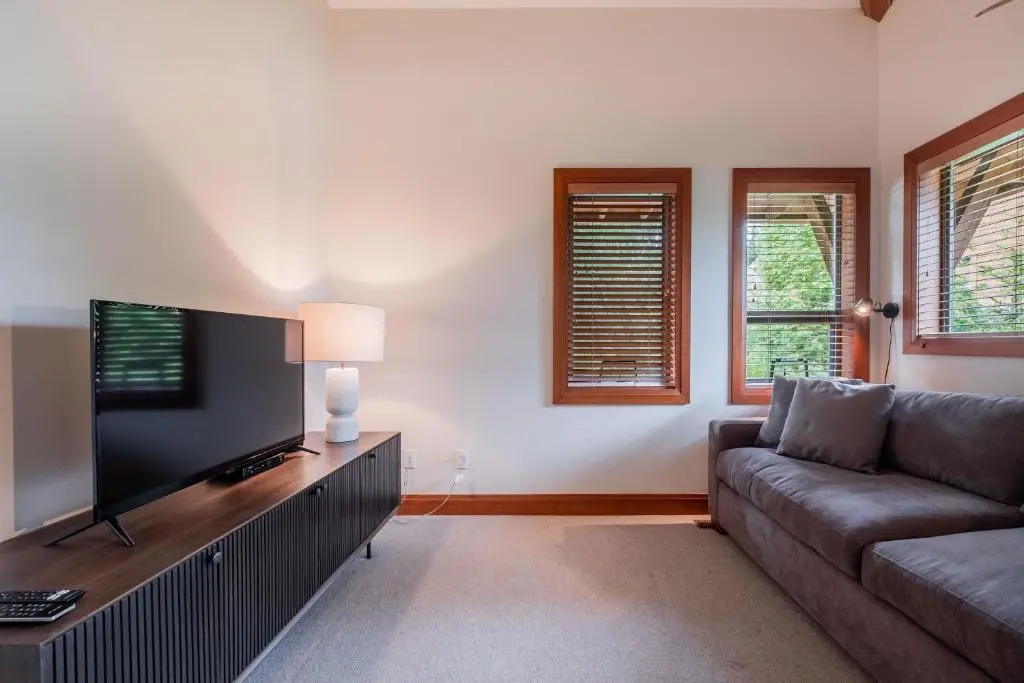 Montebello 4753 by Outpost Whistler