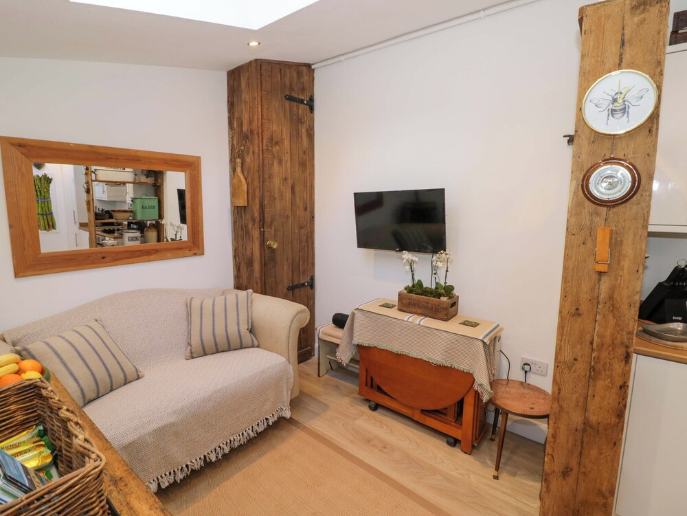 Flat 4