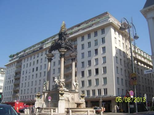 Vienna City Apartment 1