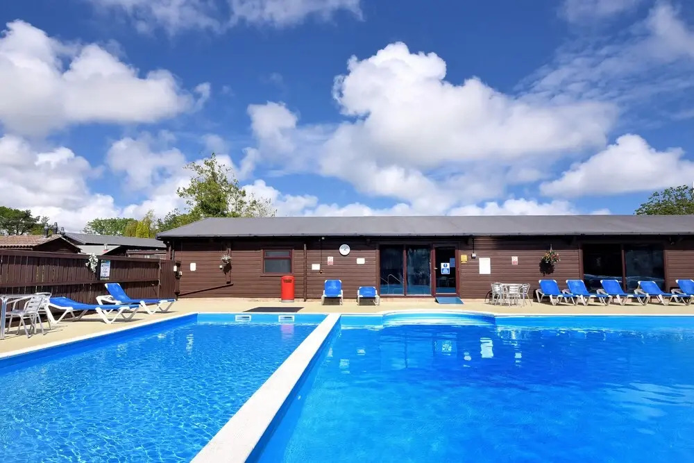 10 Pinewood Retreat