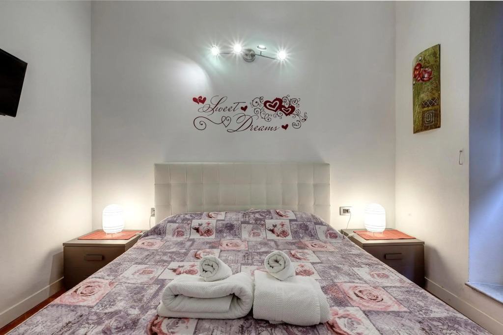 Geppi's Apartments