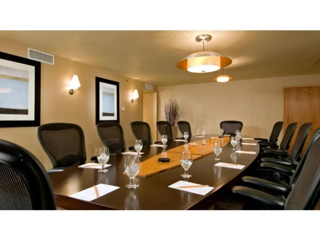 DoubleTree by Hilton Chicago - Arlington Heights