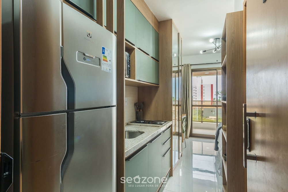 SMT - Building 750m From the Beach in Salvador
