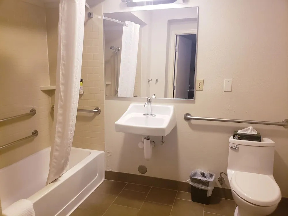 Candlewood Suites Wichita Northeast