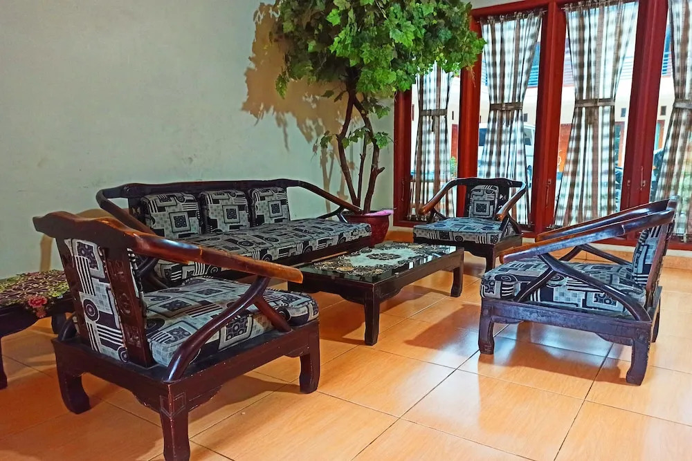 OYO 2912 Graha Minda Syariah