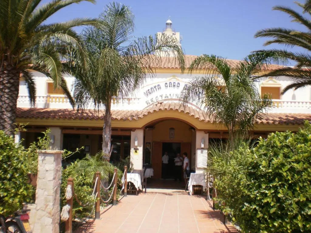 Apartamentos Turísticos Cabo Roche
