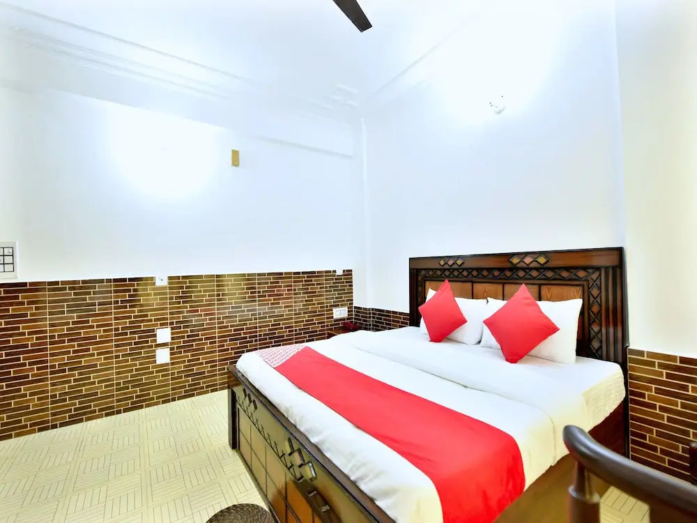OYO 12443 Hotel Snowretreat