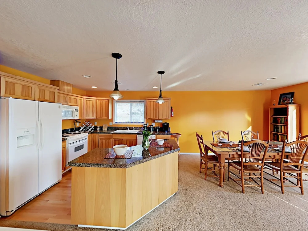 416 17th Avenue Home 4 Bedrooms 2.5 Bathrooms Home
