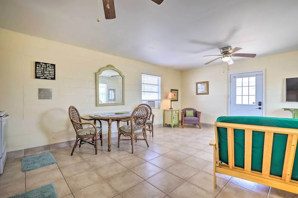 Beachfront Cottage in St Augustine - Pet Friendly!