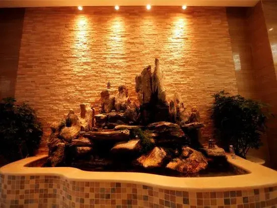 Liza Hotel