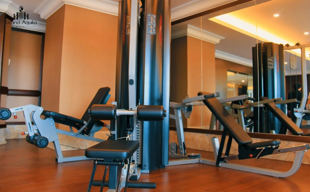 Grand Aquila Hotel